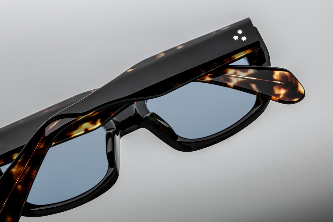 Corniche_Noir_Detail-003_Resized_5377x3585_ma6468.jpg Jacques Marie Mage Corniche Sunglasses - Noir - Image 4