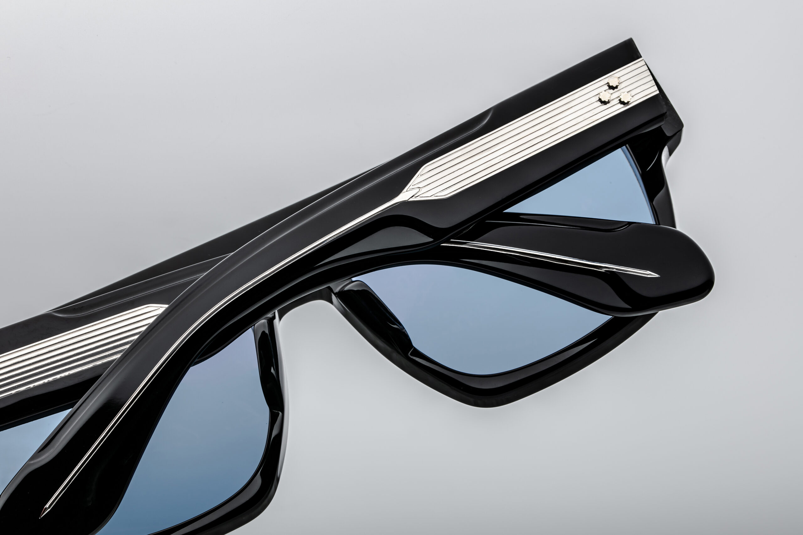 Ritz_Ciel_Detail-003_Resized_5377x3585_hyo2po Jacques Marie Mage Ritz Sunglasses for Men by George Cortina - Ciel - Image 4