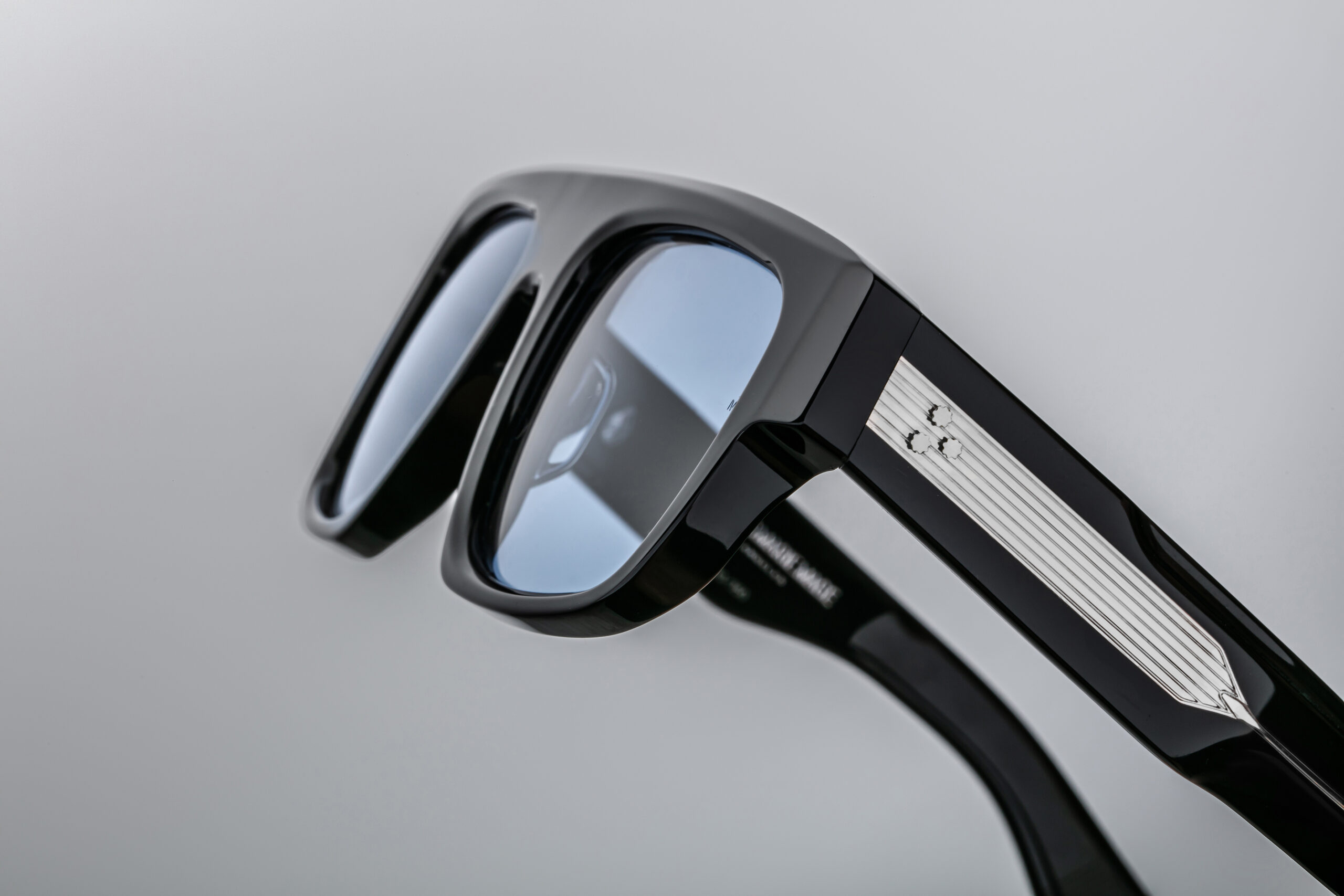 Ritz_Ciel_Detail-007_Resized_5377x3585_iuuaqm Jacques Marie Mage Ritz Sunglasses for Men by George Cortina - Ciel - Image 2