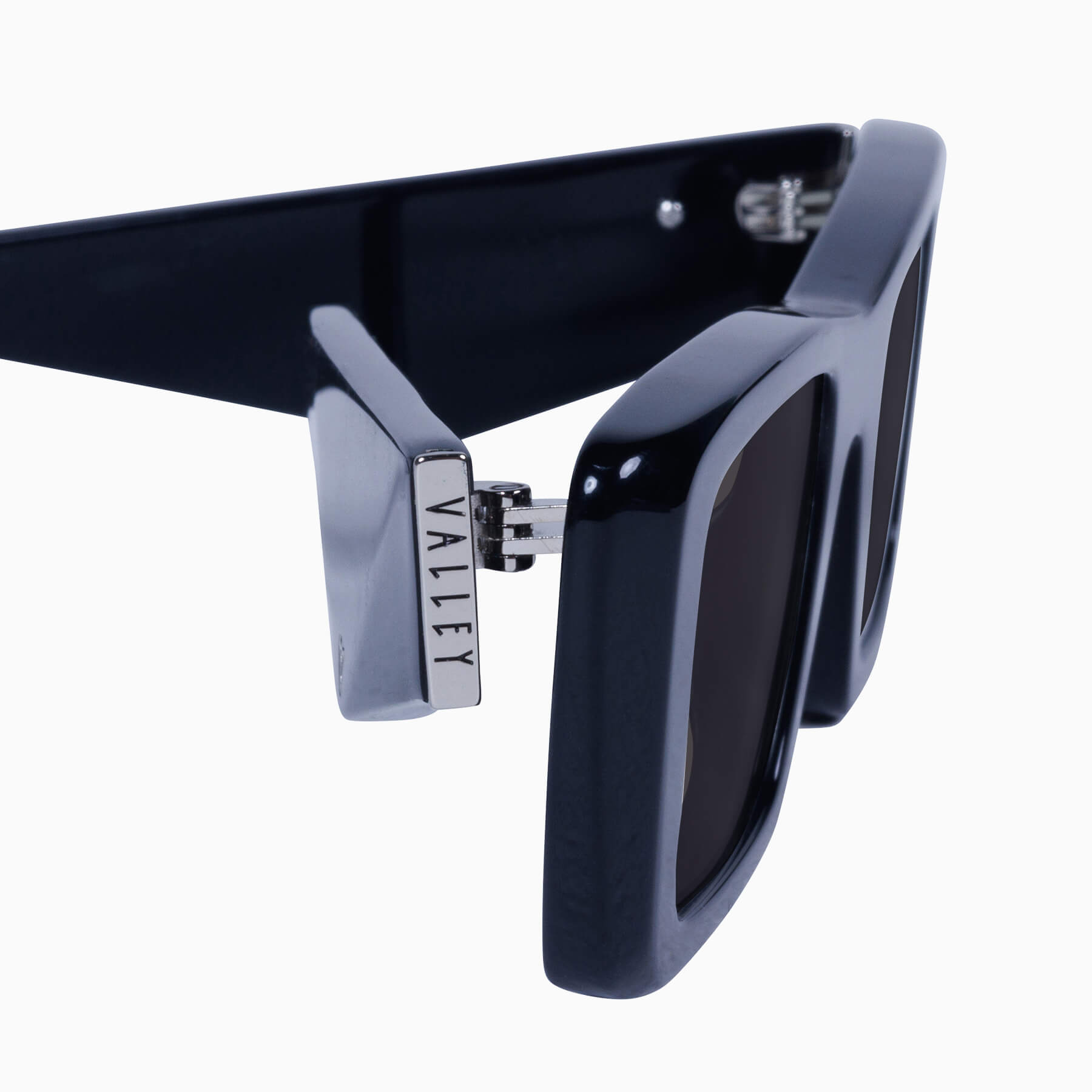 lahara_glossblack_black_04_2048x Valley La Hara Sunglasses - in Gloss Black w. Silver Metal / Black Lens - Image 5