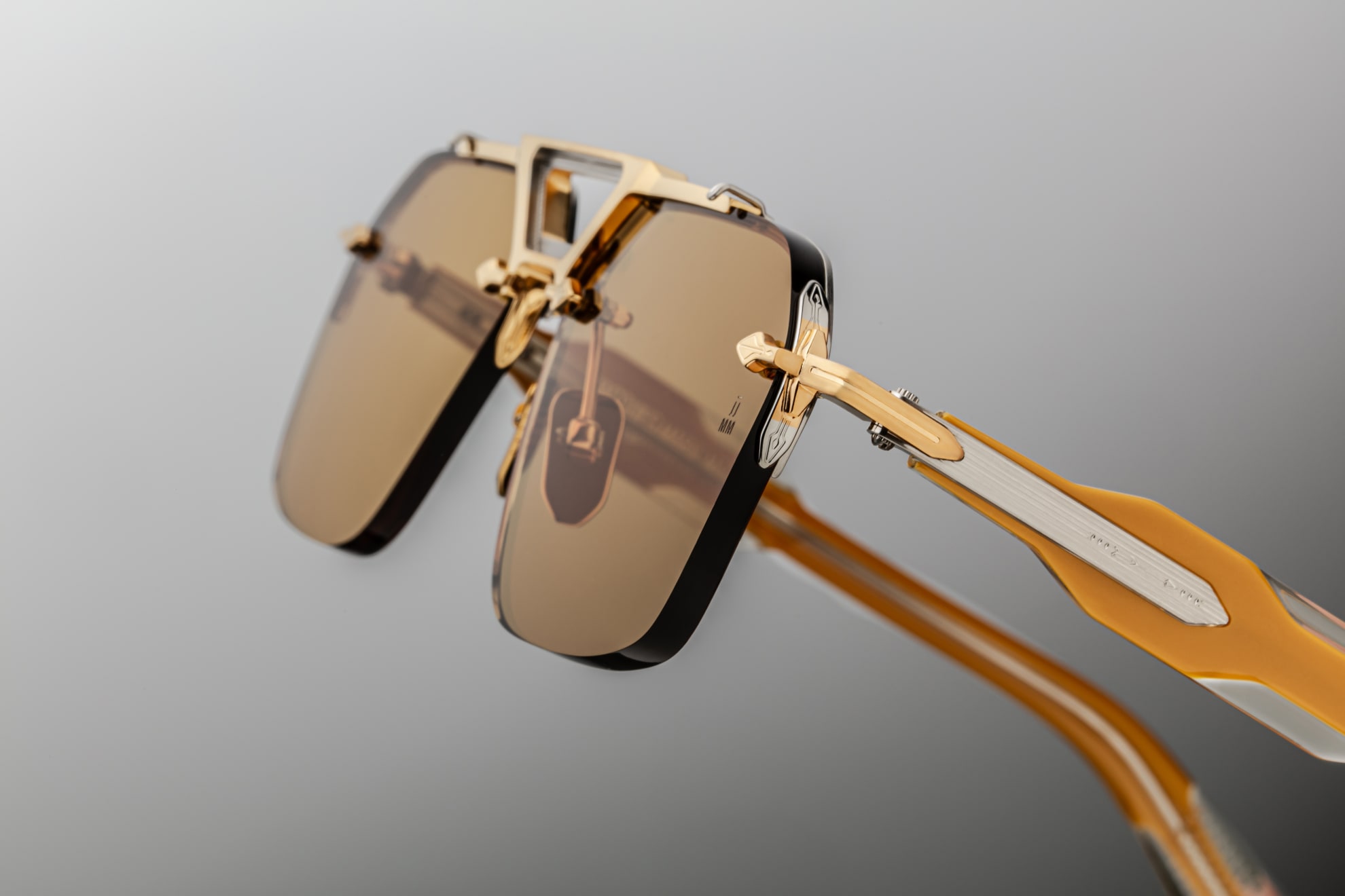 Silverton_Suntan_Detail-006_Resized_5377x3585_nygiyo Jacques Marie Mage Silverton Sunglasses - in gold - Image 2